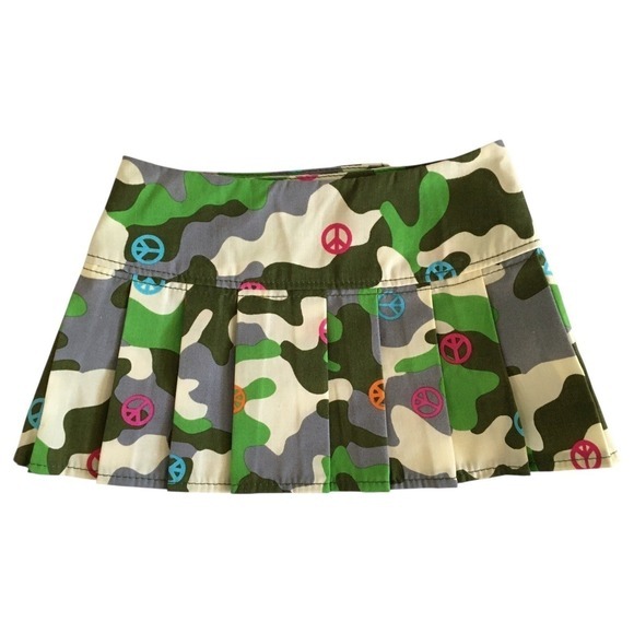 NEW SimplyDog Pet Outfit 2-Piece Camo Skirt & Peace Sign Top Pink Green Size S - Picture 4 of 13